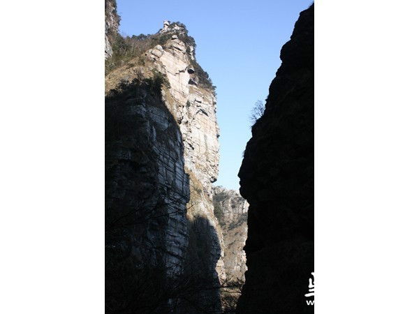 天门天坑.jpg