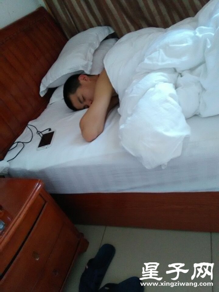 Y3UB$D%ZWP3@K}~2Z4KF10L.jpg