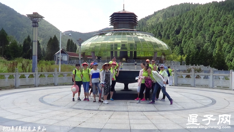 上庐山90.jpg
