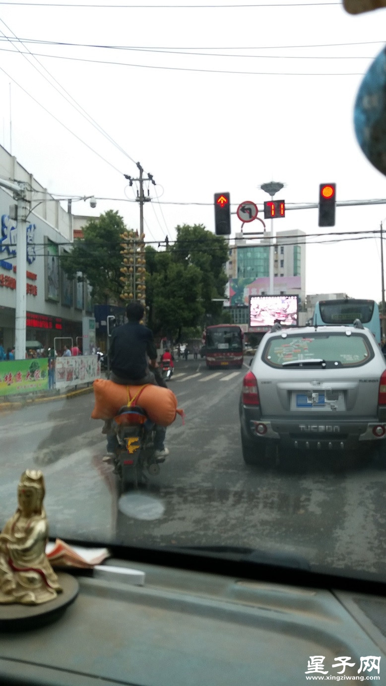 QQ图片20150925101344.jpg