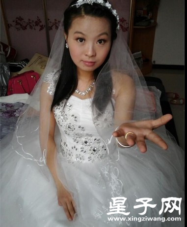 结婚当天的照片，完全没有p图的哈、原图。