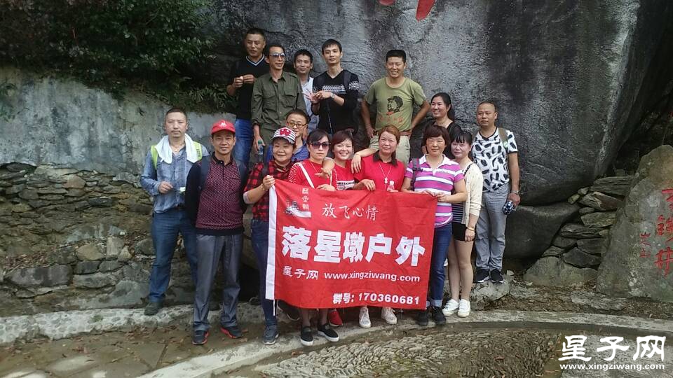 092906exkb666zm0w01x01.jpg