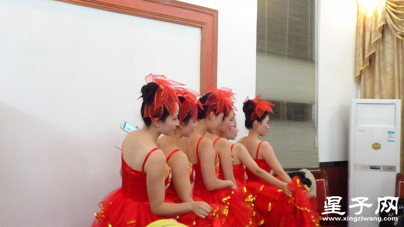 文艺晚会1.jpg