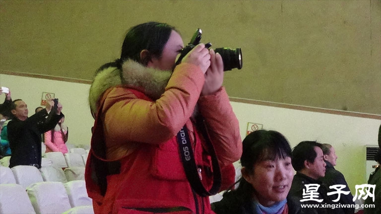 晚会5.jpg