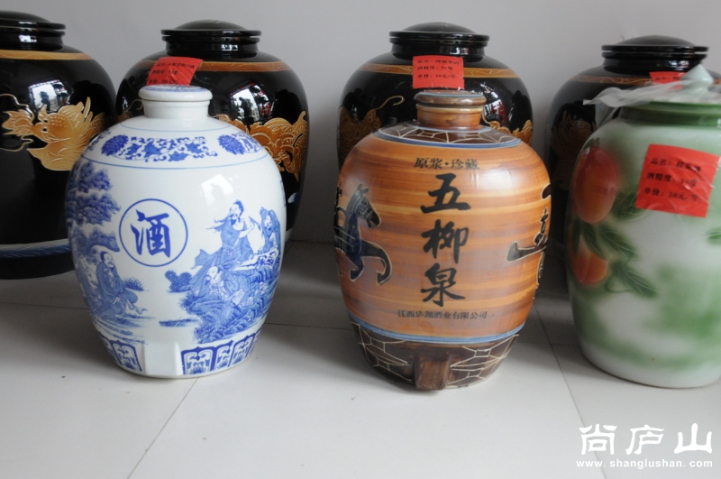 图片7 封装的糯米酒 摄影者：魏小云.JPG