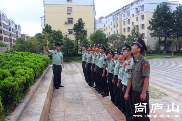 参观.jpg