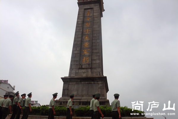 参观2.jpg
