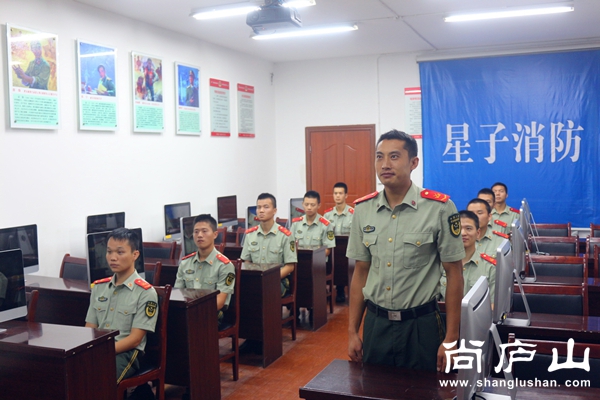 我心中合格的党员.jpg