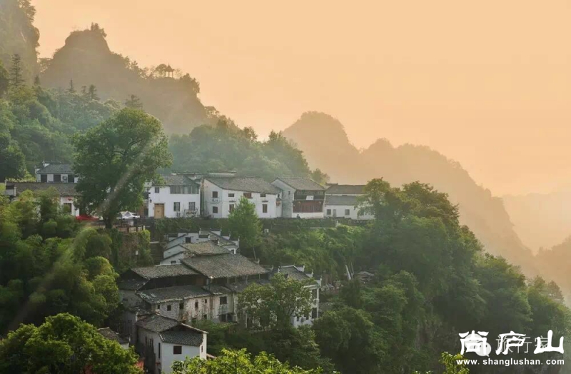 齐云山.jpg