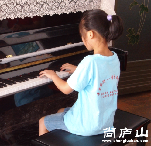 114541jbtv47p734tinm4v_png_thumb.jpg