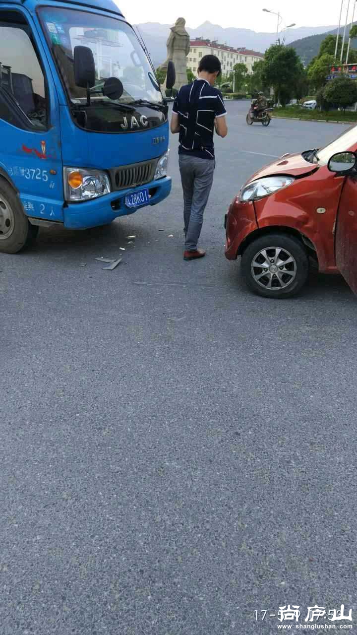 0T1bu6T5rmbB.jpg